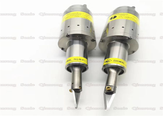 Χρηματοκιβώτιο κάτω από τη μακροπρόθεσμη δόνηση από το υπερηχητικό τέμνον σύστημα 30Khz για τον τυπωμένο πίνακα κυκλωμάτων